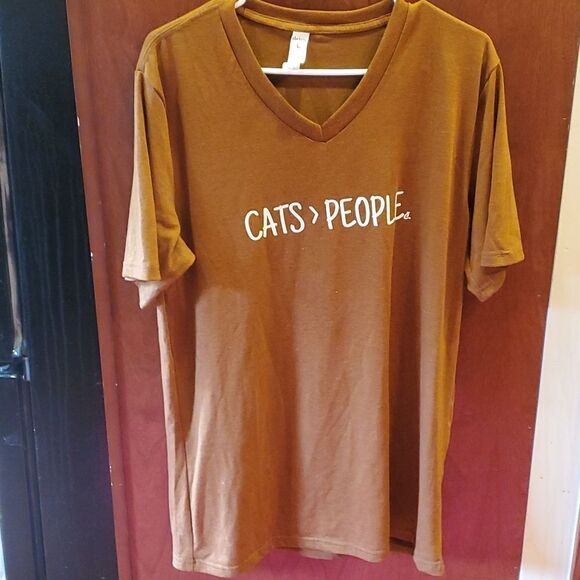 New V-Neck Cat Slave Tee - Picture 1 of 5